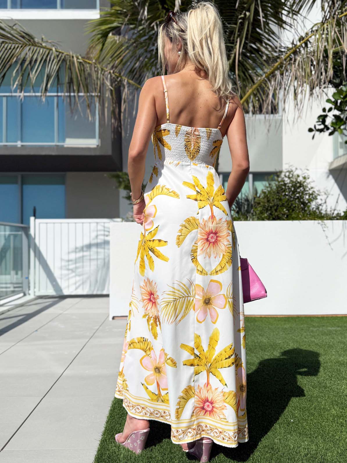 Elegant vacation maxi dress with a breezy fit and resort-ready look
