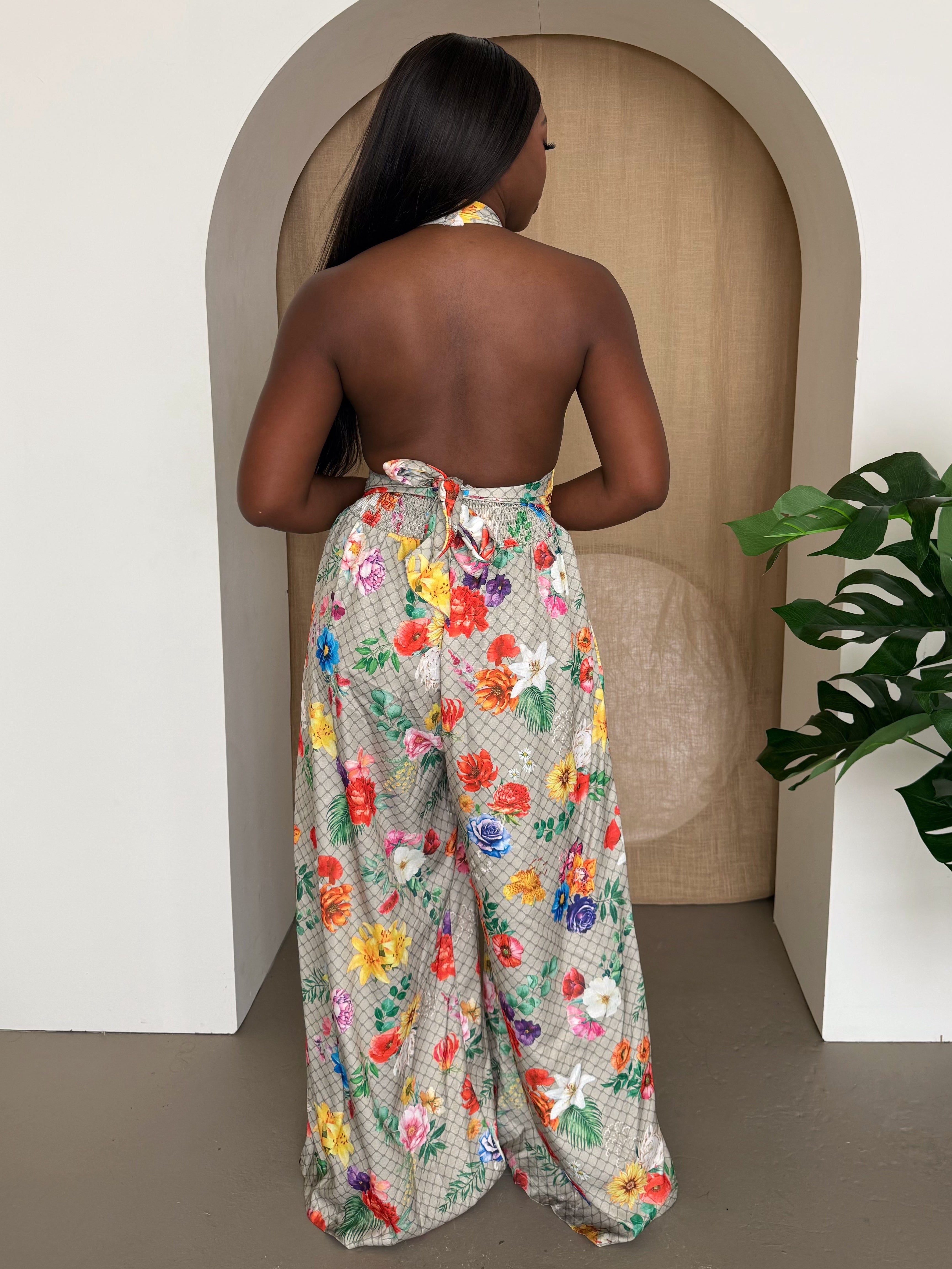Boho Heart Print Resort Jumpsuit -Mediterranean Bloom Halter Wide-Leg Jumpsuit with Vibrant Floral Mosaic Print